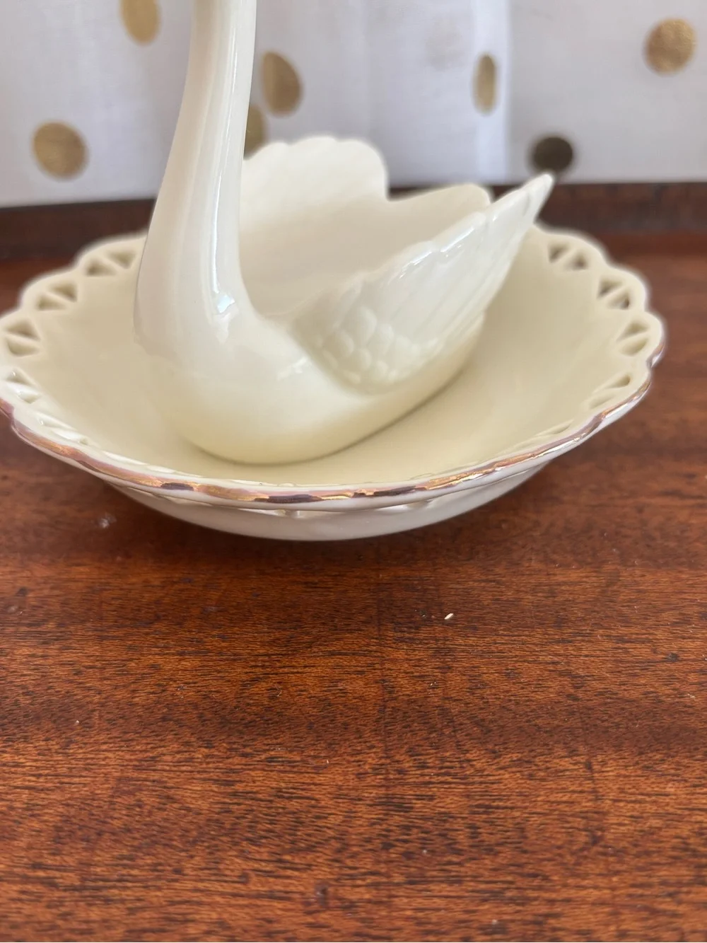 Vintage 80s Avon Porcelain Swan Jewelry Holder 22K Gold Accents
